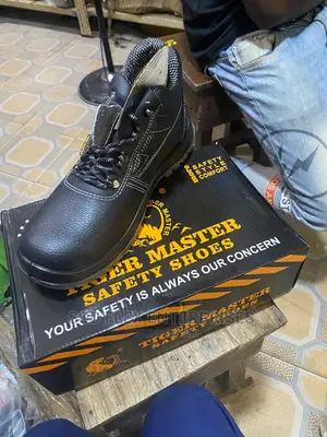 Tiger Master Shoe