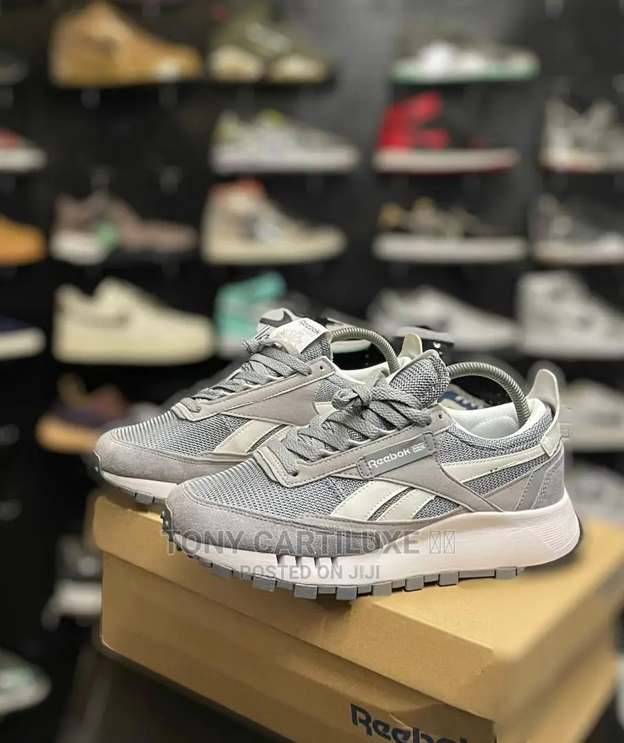 *Reebok Classic Leather