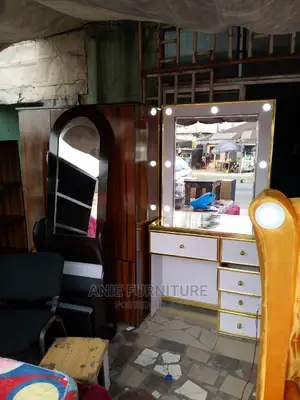 Mirror at Affordable Price