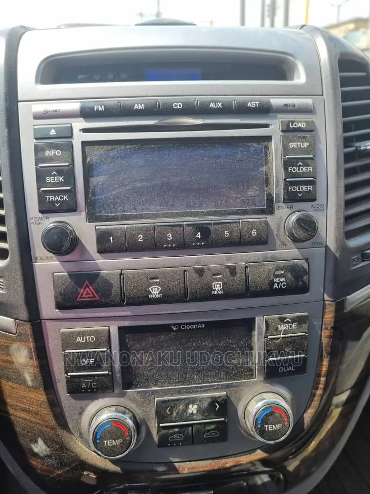 Hyundai Santa Fe 2010 Android System