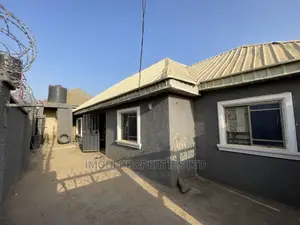 3bdrm Bungalow in Obasajo Road, Dutse-Alhaji for rent
