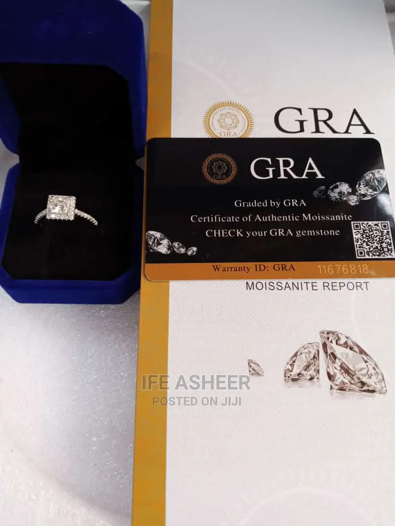 Real Moissanite Diamond Engagement/Proposal Ring 03 - Silver