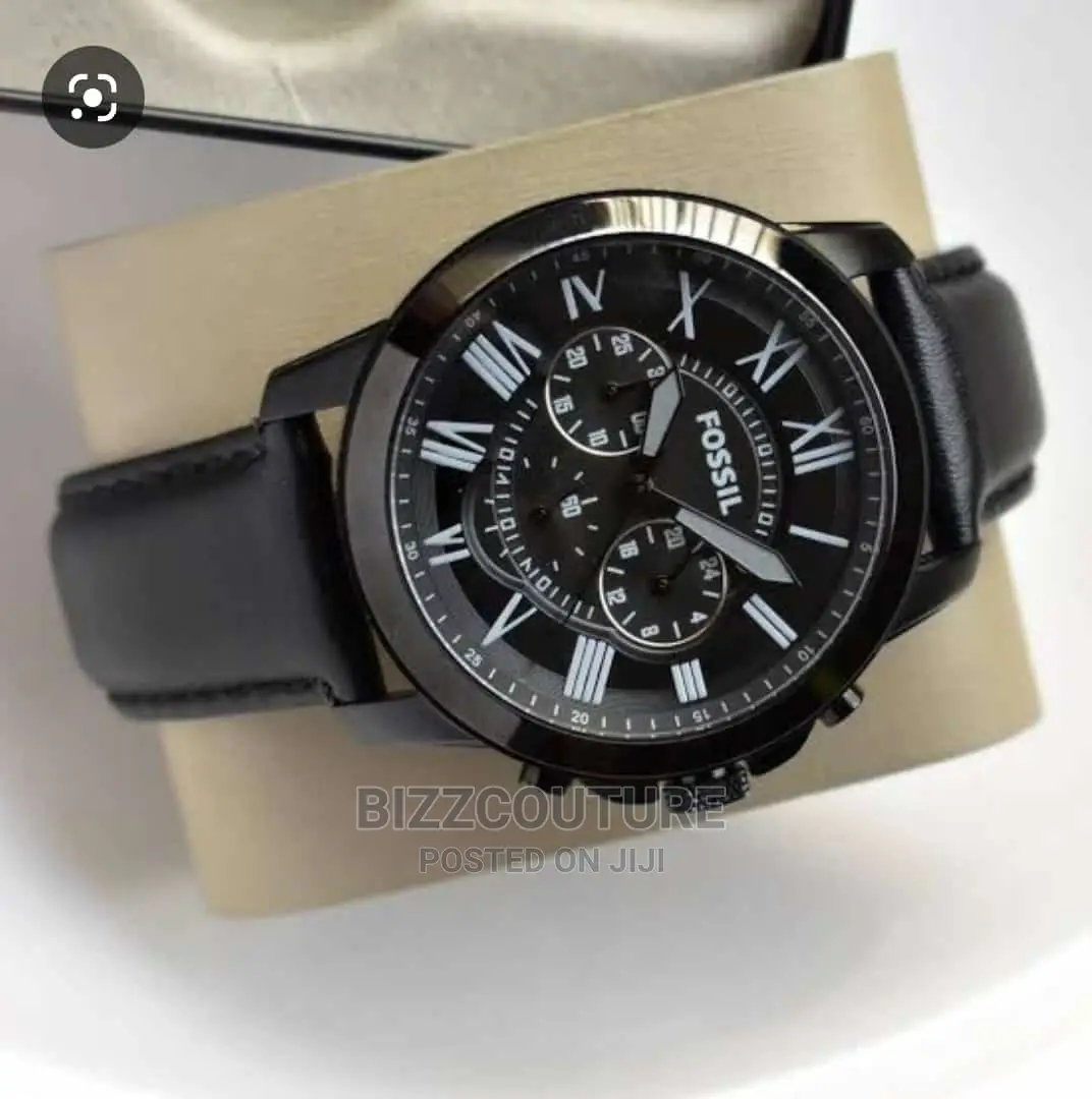 Original FOSSIL Leather Strap Watch Available in Store