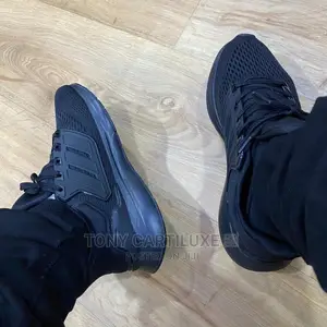 Adidas EQ21 Run Black