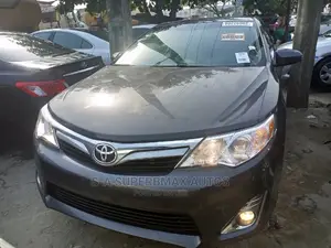 Toyota Camry 2012 Gray