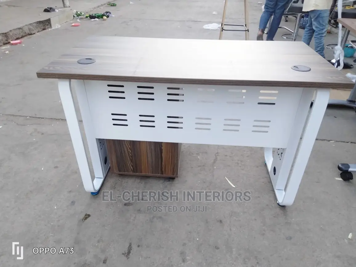 Glad Table