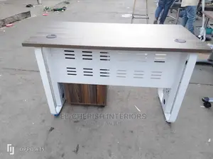 Glad Table