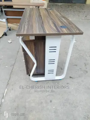Glad Table