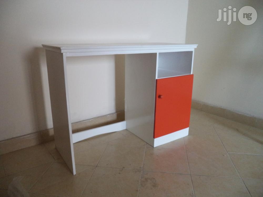 Kids Study Table
