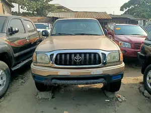 Toyota Tacoma 2002 Gold