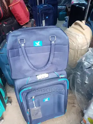 Small Star Express Traveling Luggage Box and Kit