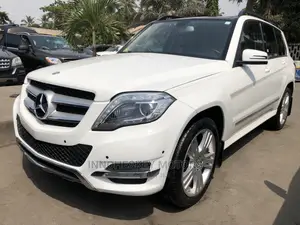 Mercedes-Benz GLK-Class Base GLK 350 4dr AWD 4MATIC (3.5L 6cyl 7A) 2015 White