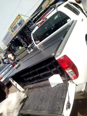Nissan Frontier Boot Cover Fibber Folding!*