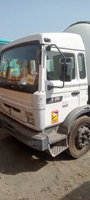 9.7tons Renault Midline 4x2 Lpg Truck