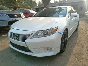 Lexus ES 350 FWD 2013 White