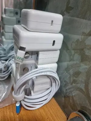 Photo - 96w, 87w, 67w Macbook Original Follow Come Type-C Charger