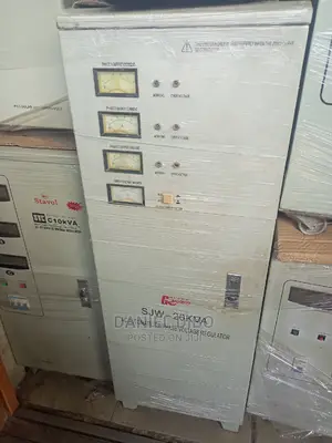 SJW 20KVA Automatic Triphase Regulator