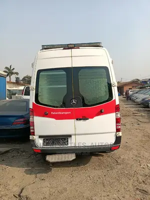 Mercedes-Benz Sprinter 2010 White
