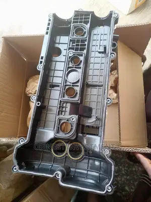 Complete Valve Cover Evoque