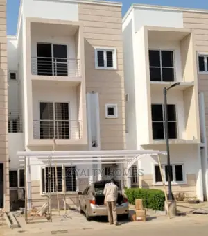 4bdrm Duplex in Life Camp, Central Business District for Sale