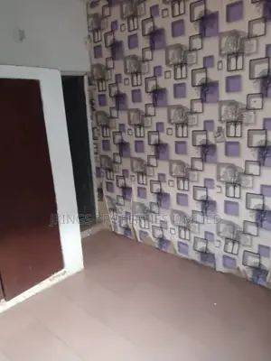 Studio Apartment in Fola Agoro for rent