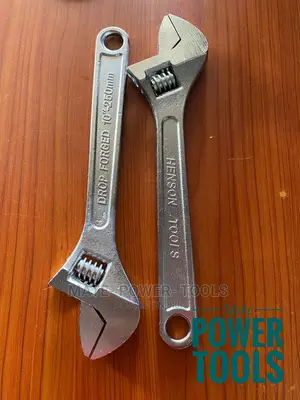 ADJUSTABLE WRENCH 12" (300mm)