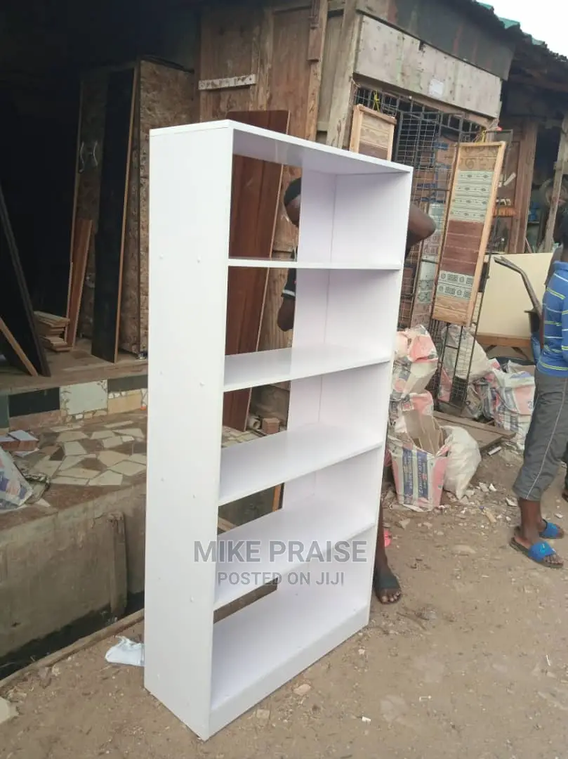 A Quality 3ft by 6ft Shoe Rack