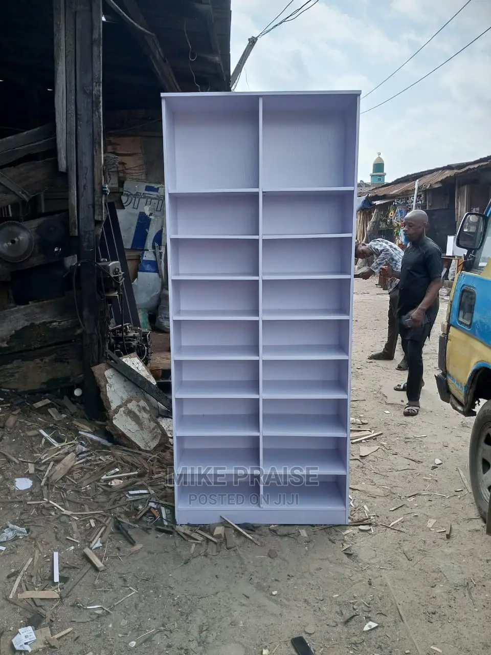 A Quality 3ft by 6ft Shoe Rack