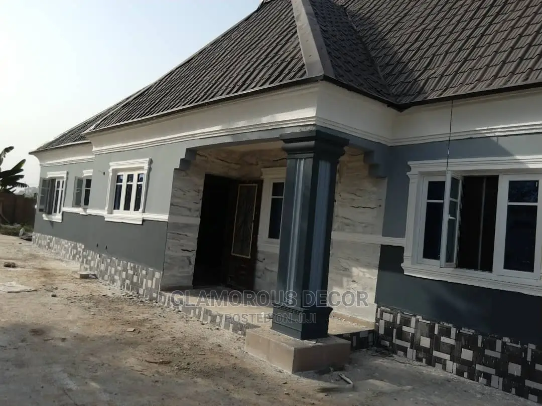 Best House Paintings/ Screeding/Stucco/Tyrolean