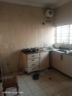 4bdrm Block of Flats in Old G.R.A, Enugu for Rent