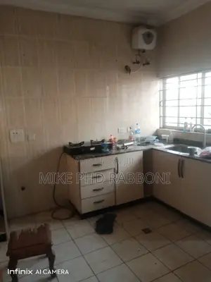 4bdrm Block of Flats in Old G.R.A, Enugu for Rent