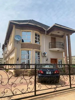 3 Bedroom Duplex Short-Let Apartment at Opic.