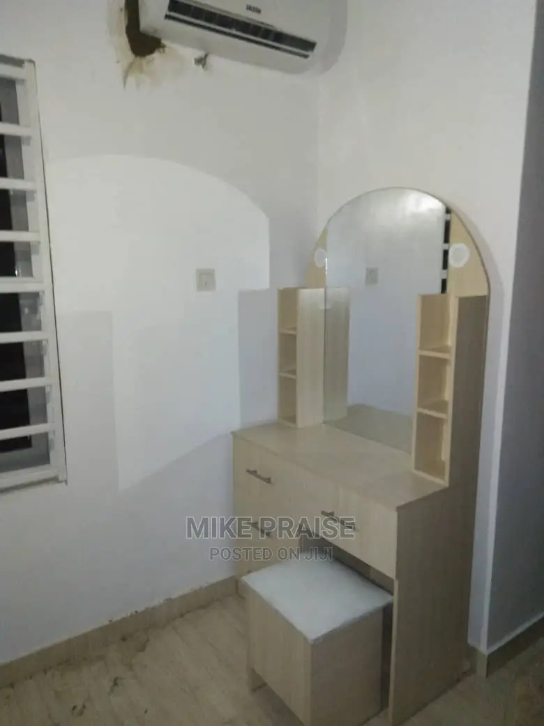 Standard and Affordable Dressing Mirror