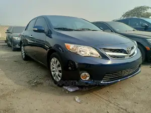 Toyota Corolla 2013 Blue