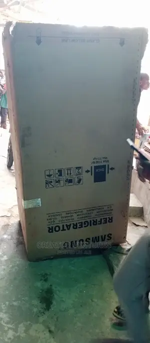 SAMSUNG Inverter Side by Side Fridge With Ice Cube Dispenser