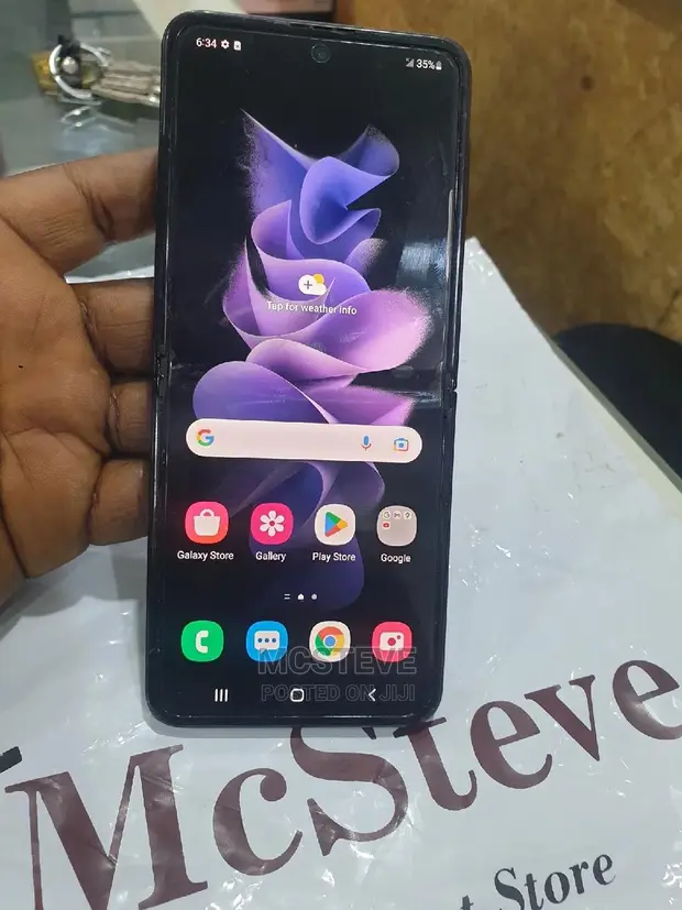 Samsung Galaxy Z Flip 128 GB Black in Wuse Mobile Phones - Main Image