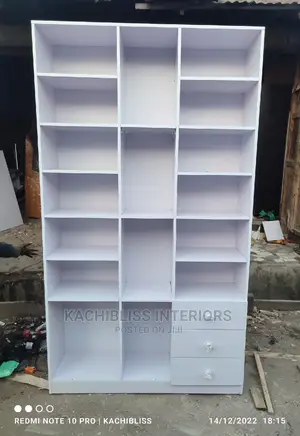 Shoe/Bag/Wig Rack