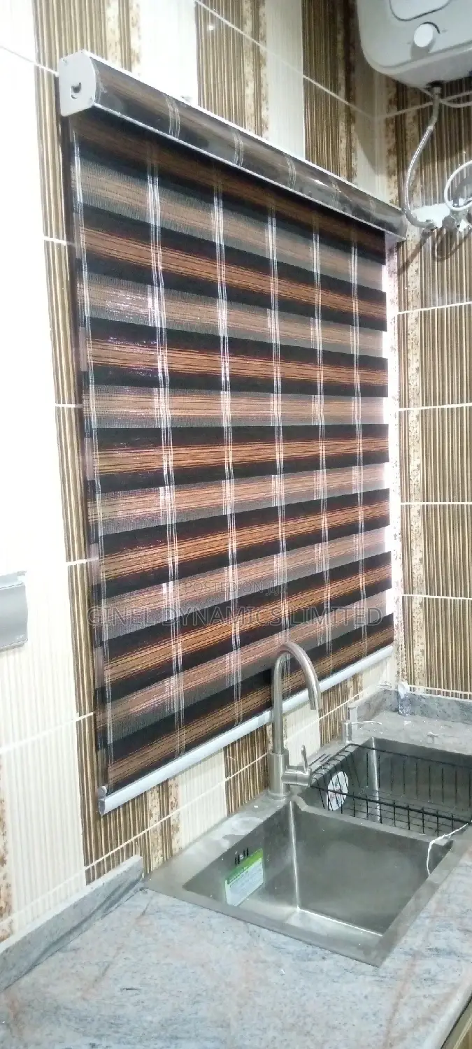 High Quality Window Blind(Free Delivery)