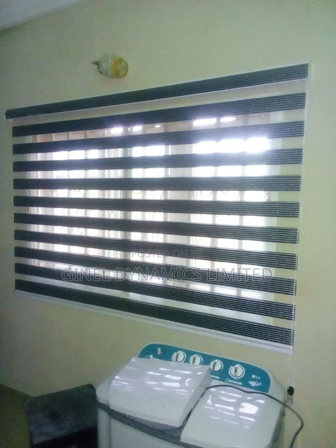 High Quality Window Blind(Free Delivery)