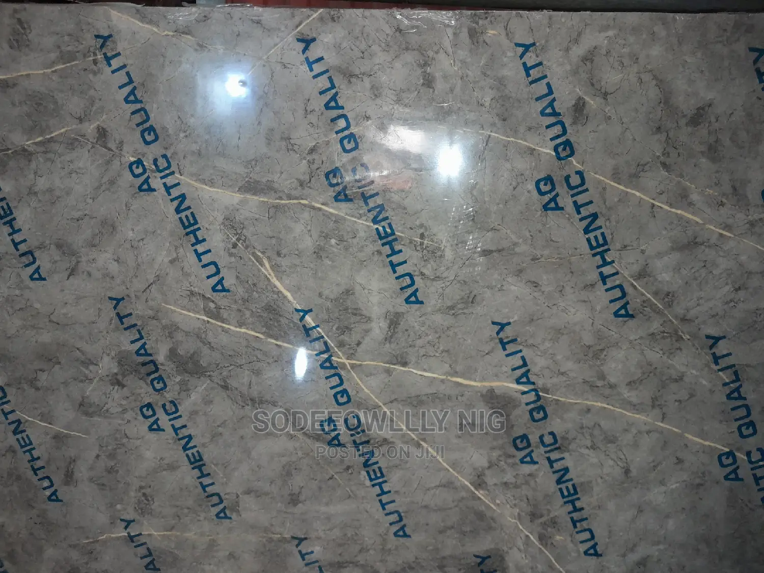 Mable Gloss Board
