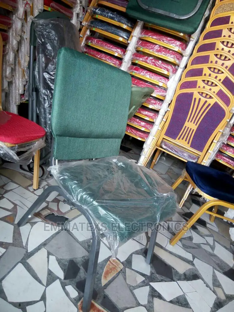 Discovery Auditorium Chairs