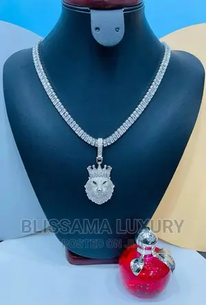 Luxury Tennis Chain And Pendant Set