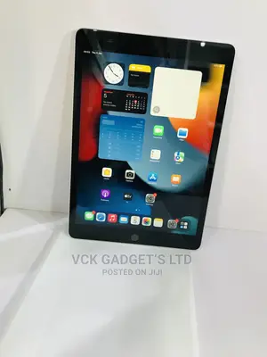 Apple iPad 10.2 (2021) 64 GB Silver