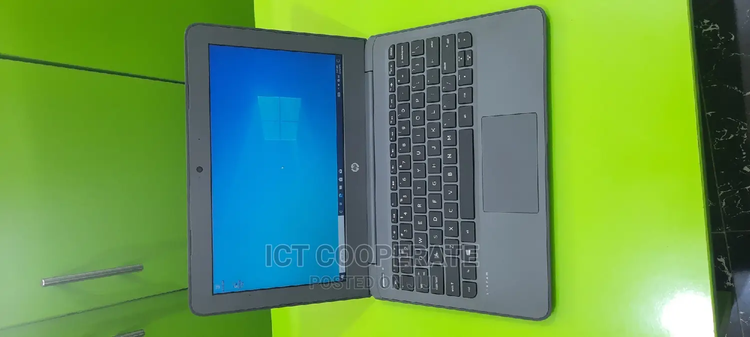 Laptop HP Stream 11 Pro G4 EE 4GB Intel SSD 60GB
