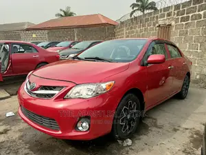 Toyota Corolla 2013 Red