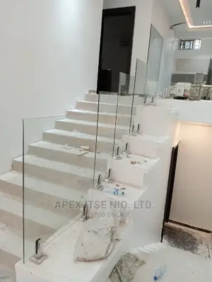 Glass Staircase Stud