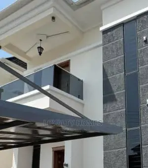 Furnished 4bdrm Apartment in Chevron, Lekki for Sale