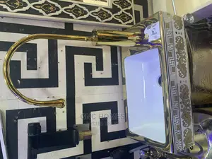 Executive Hanging Basin Gold