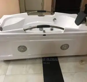 Jacuzzi With Music Player And Radio