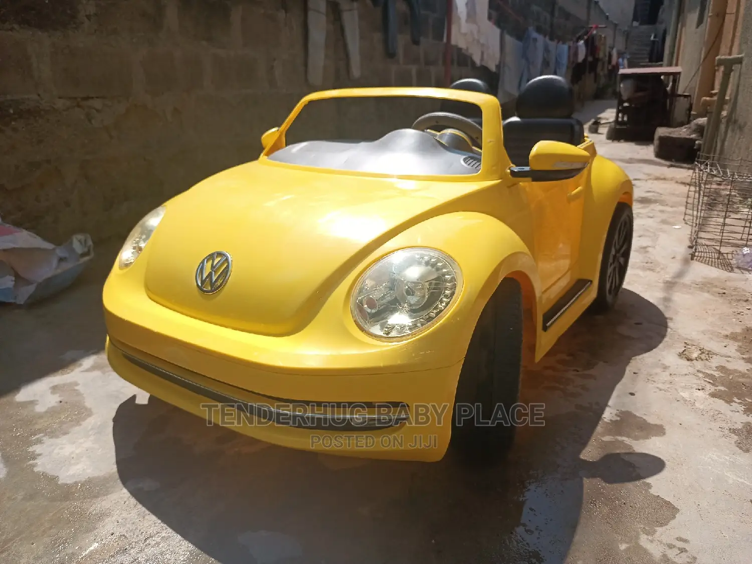 Super Durable Licensed Kids 2 Seater Volkswagen Beetle Car